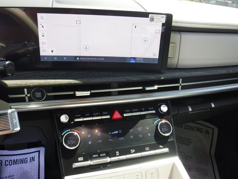 Used 2024 Hyundai Santa Fe Limited image 14