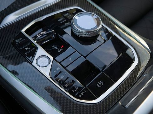 New 2026 BMW X5 M60i image 9