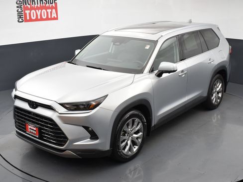 Used 2024 Toyota Grand Highlander AWD Hybrid image 35