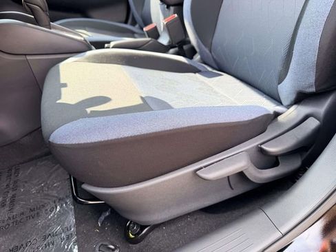 New 2025 Nissan Versa SV w/ Trunk Package FWD image 15