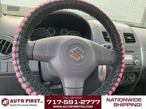 Used 2010 Suzuki SX4 AWD Hatchback image 12