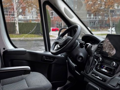 Used 2023 RAM ProMaster 3500 w/ Premium Convenience Group (B) image 18