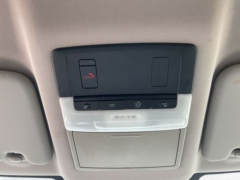 Used 2025 Nissan Rogue SV FWD image 15
