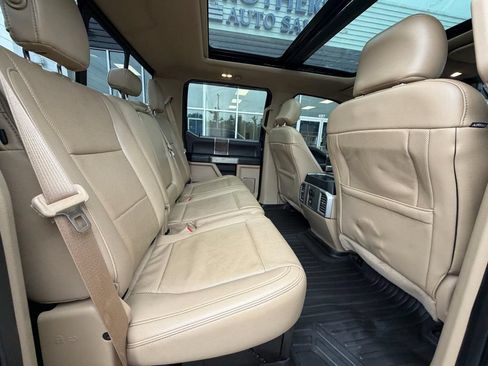 Used 2017 Ford F250 Lariat w/ Lariat Ultimate Package AWD/4WD image 16