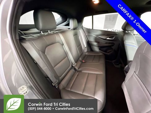 Used 2024 Buick Envista Sport Touring w/ Experience Buick Package image 16