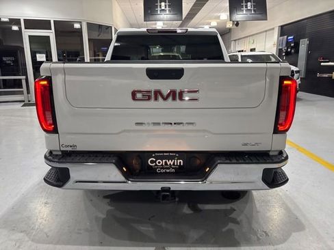 Used 2025 GMC Sierra 1500 SLT image 5