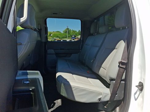 Used 2023 Ford F550 4x4 Crew Cab Super Duty image 10