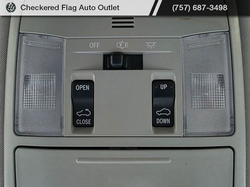 Used 2018 Toyota RAV4 Limited image 11