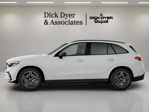 Used 2026 Mercedes-Benz GLC 300 image 31