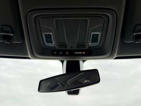 Used 2021 GMC Sierra 1500 SLE image 25