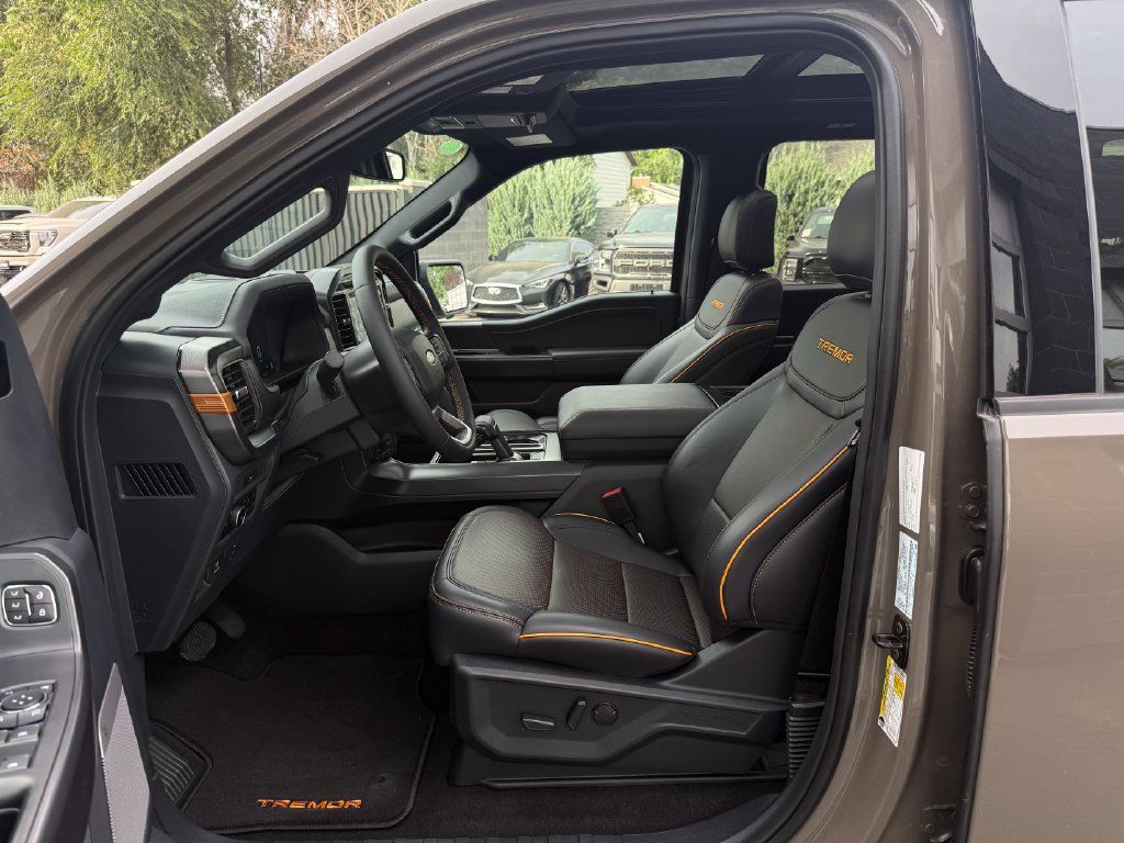 Used 2026 Ford F150 Tremor w/ Equipment Group 402B MID AWD/4WD image 19