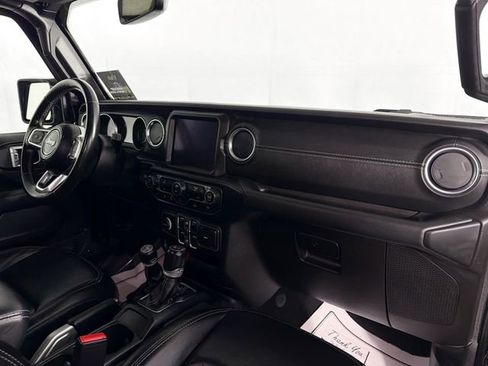 Used 2021 Jeep Wrangler Unlimited Sahara w/ Uconnect 4C Nav & Sound Group image 31