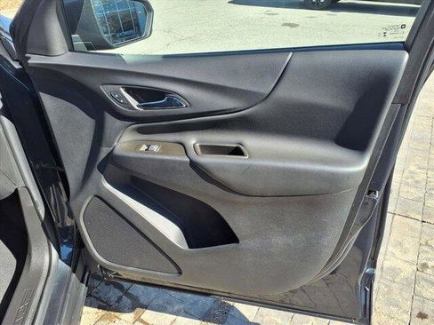 Used 2023 Chevrolet Equinox LT image 11