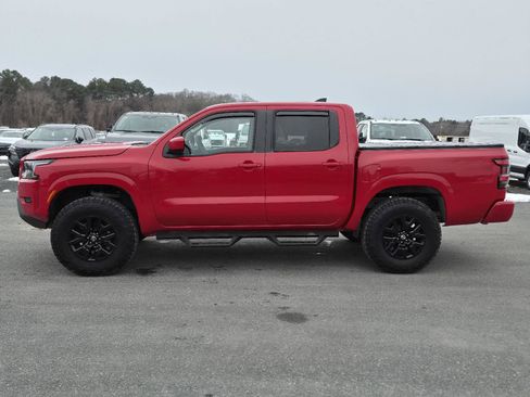 Used 2022 Nissan Frontier SV image 8