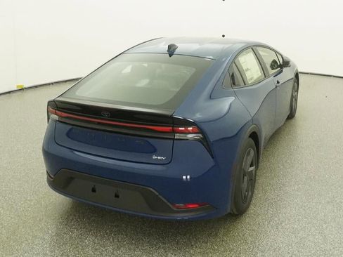 New 2026 Toyota Prius LE image 8