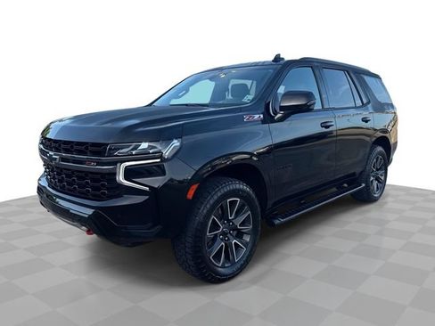 Certified 2022 Chevrolet Tahoe Z71 w/ Luxury Package AWD/4WD image 1