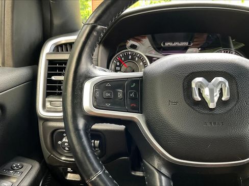 Used 2022 RAM 1500 Big Horn AWD/4WD image 45