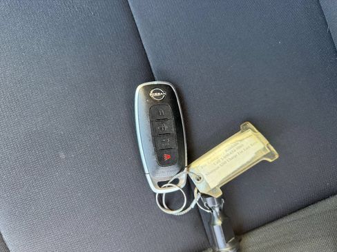 Used 2025 Nissan Sentra S FWD image 19