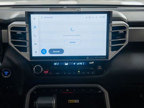 Used 2023 Toyota Tundra Limited w/ Power Package image 28