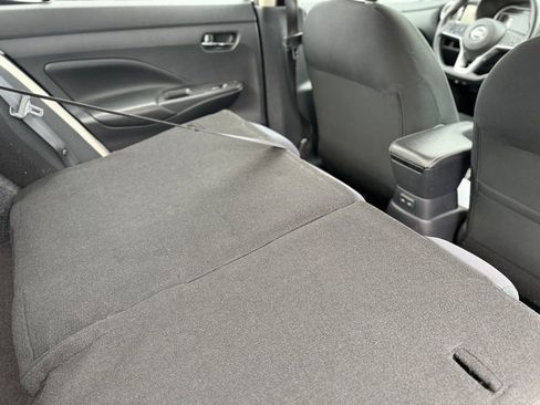 Used 2020 Nissan Versa SV image 19