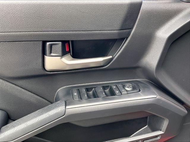 Used 2025 Toyota Tacoma TRD Off-Road AWD/4WD image 37