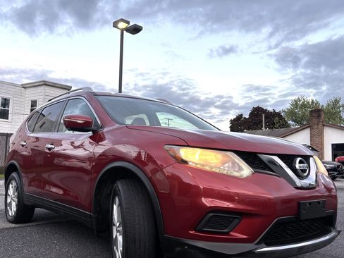 Used 2015 Nissan Rogue SV w/ SV Premium Package AWD/4WD image 3