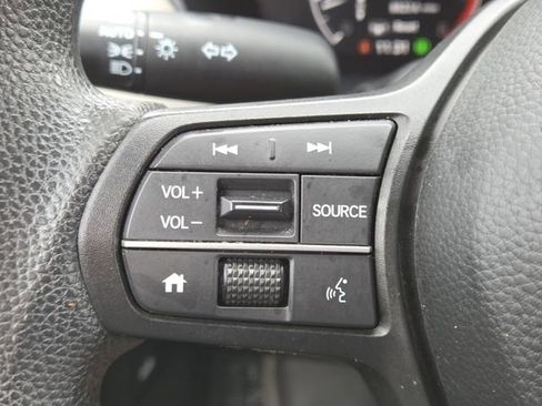 Used 2024 Honda HR-V LX image 11