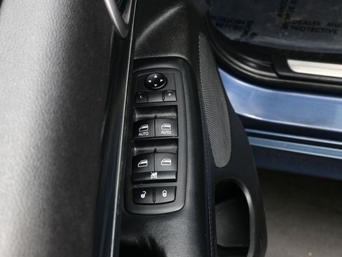 Used 2020 Jeep Grand Cherokee Limited X image 10