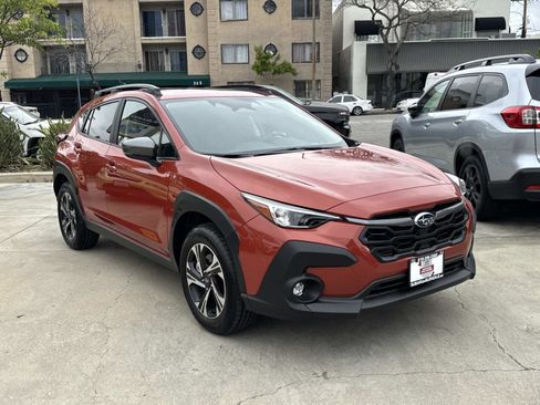 Certified 2025 Subaru Crosstrek 2.0i Premium image 3