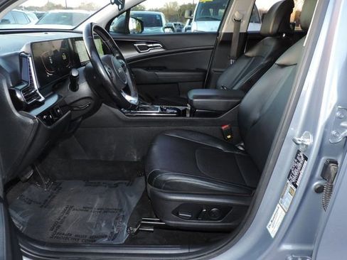 Used 2023 Kia Sportage EX image 17
