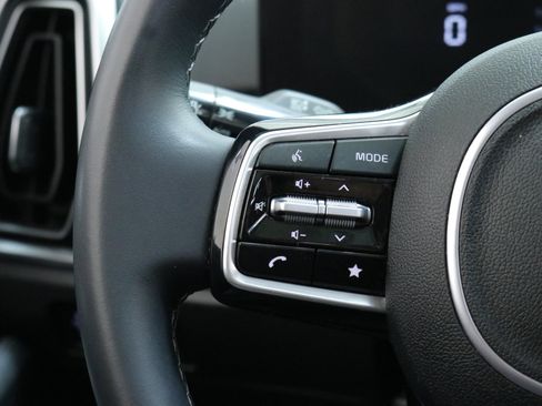 Used 2024 Kia Sorento S w/ Panoramic Sunroof Package image 14