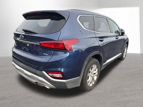 Used 2019 Hyundai Santa Fe SE image 5