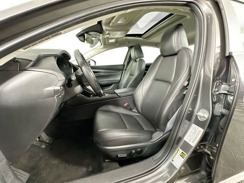 Used 2025 MAZDA MAZDA3 s FWD image 4