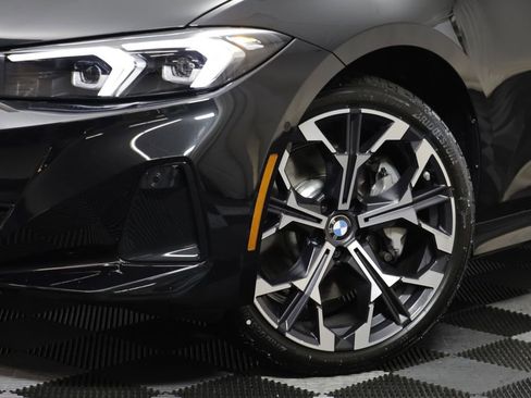 New 2026 BMW 330i xDrive Sedan w/ Premium Package AWD/4WD image 4