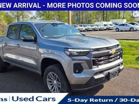 Used 2023 Chevrolet Colorado LT w/ LT Convenience Package III AWD/4WD image 1