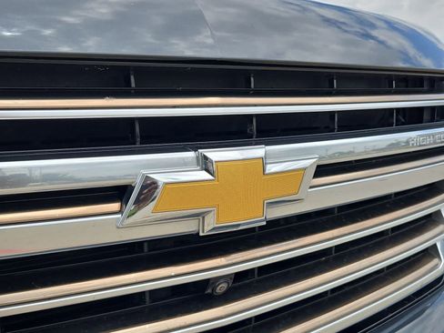 Used 2021 Chevrolet Tahoe High Country w/ Premium Package AWD/4WD image 10