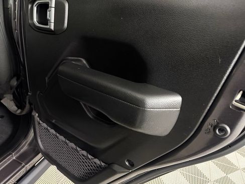 Used 2023 Jeep Wrangler Unlimited Sport AWD/4WD image 29