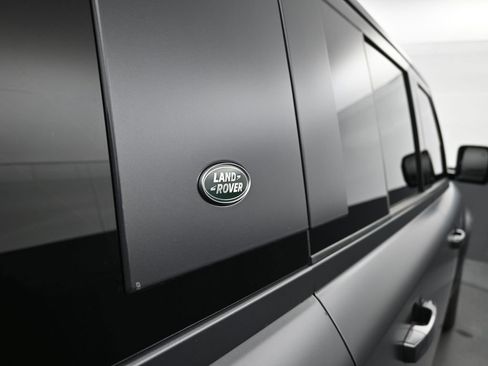 Used 2024 Land Rover Defender 110 Carpathian Edition image 14