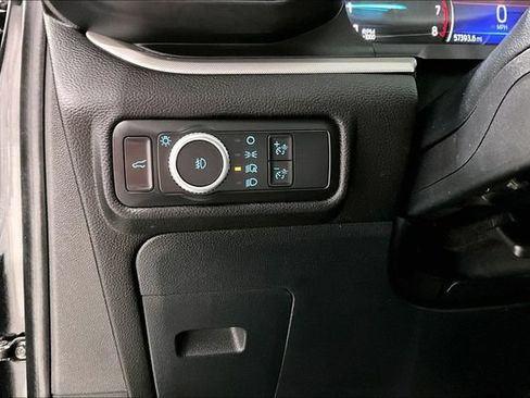 Used 2022 Ford Explorer XLT w/ XLT Sport Appearance Package AWD/4WD image 45