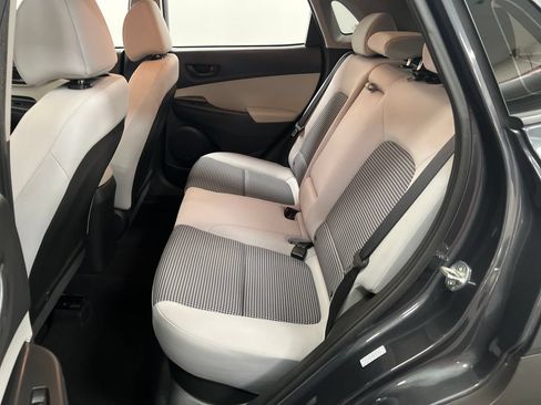Used 2022 Hyundai Kona SE FWD image 25