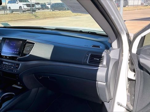 Used 2023 Honda Ridgeline RTL-E image 18