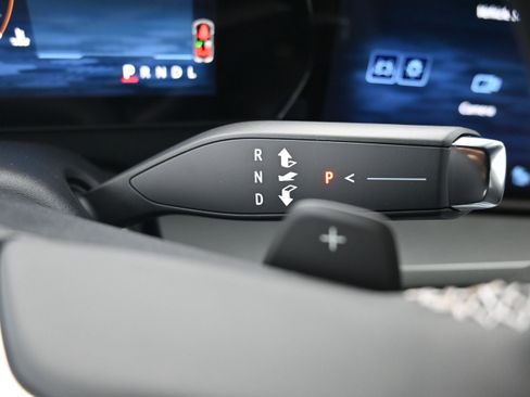 New 2026 Chevrolet Traverse LT FWD image 19