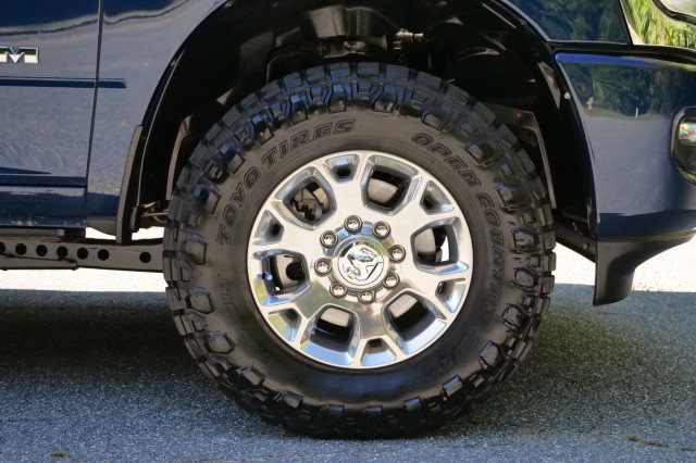 Used 2024 RAM 3500 Laramie AWD/4WD image 11