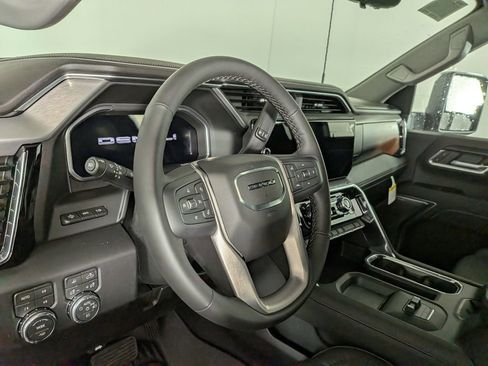 New 2026 GMC Sierra 2500 Denali w/ Denali Reserve Package AWD/4WD image 19