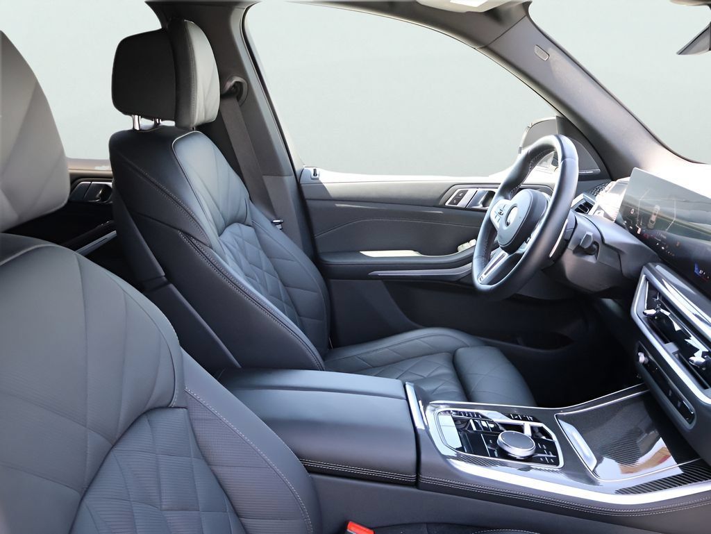 Used 2026 BMW X5 M60i AWD/4WD image 10