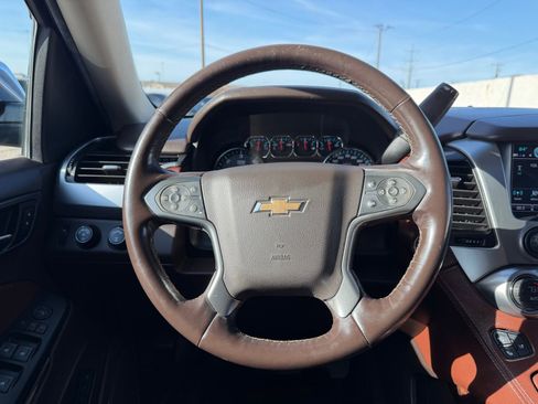 Used 2018 Chevrolet Suburban Premier image 13