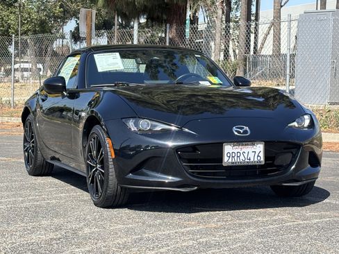 Used 2025 MAZDA MX-5 Miata RF Grand Touring RWD image 8