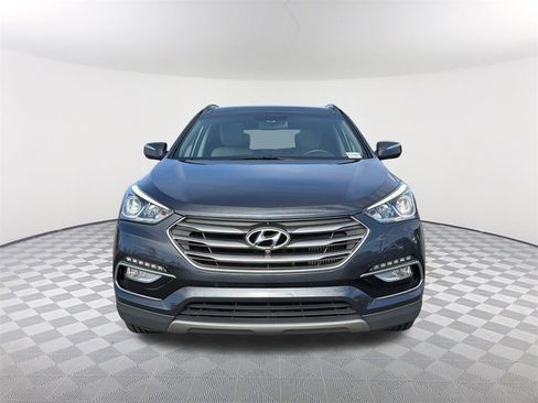 Used 2017 Hyundai Santa Fe Sport image 2