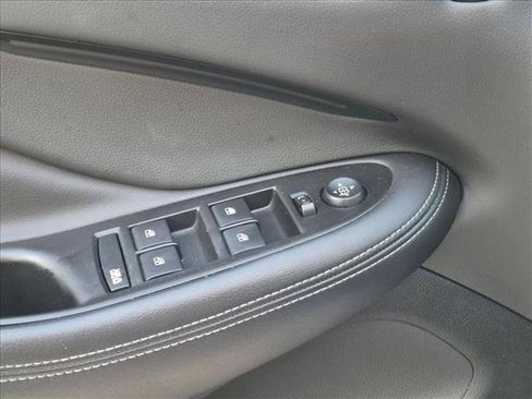 Used 2019 Buick Envision Essence AWD/4WD image 8