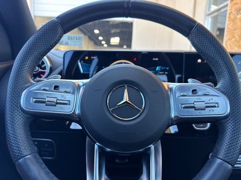 Used 2022 Mercedes-Benz GLA 35 AMG 4MATIC image 25